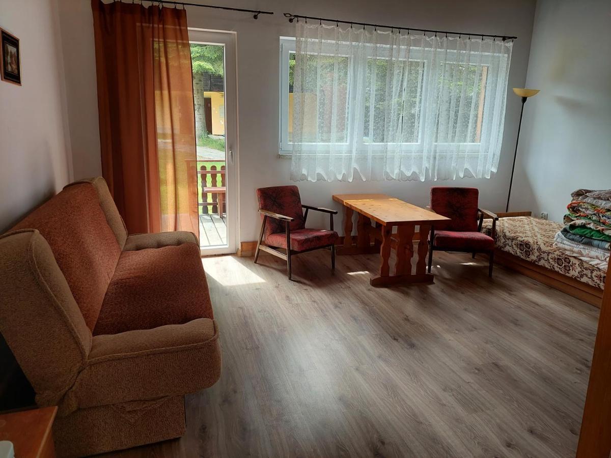 Hotel Osrodek Wypoczynkowy " Bieszczady" à Myczkowce Extérieur photo