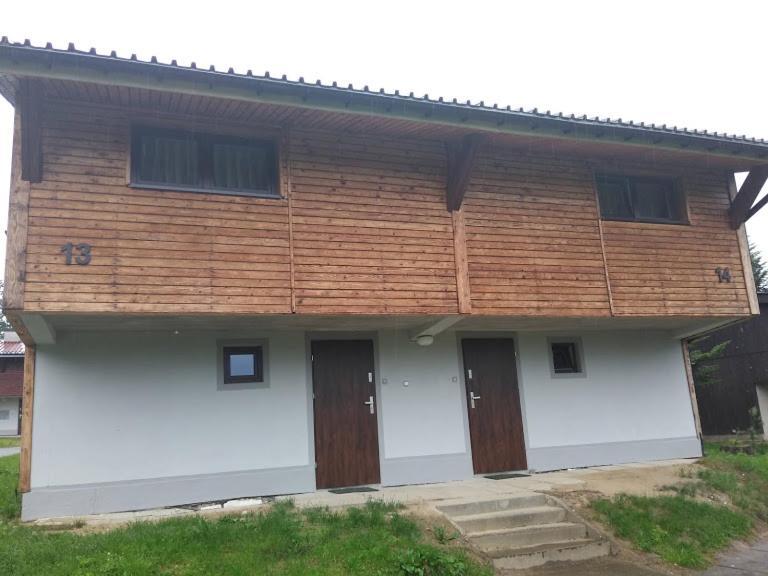Hotel Osrodek Wypoczynkowy " Bieszczady" à Myczkowce Extérieur photo