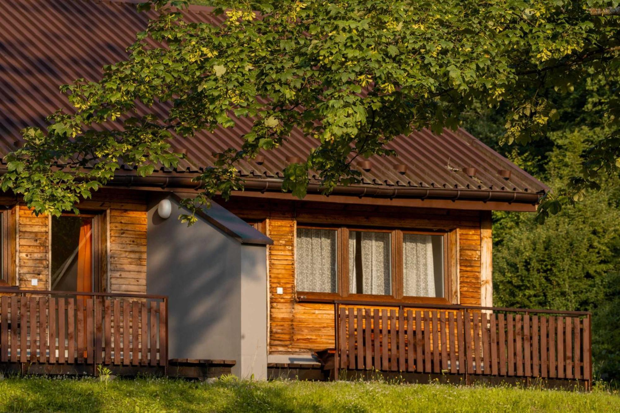 Hotel Osrodek Wypoczynkowy " Bieszczady" à Myczkowce Extérieur photo